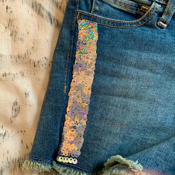 5/$15 Flip sequinned stretch mini shorts size 5 with invisible adjustable waist - Picture 8 of 9